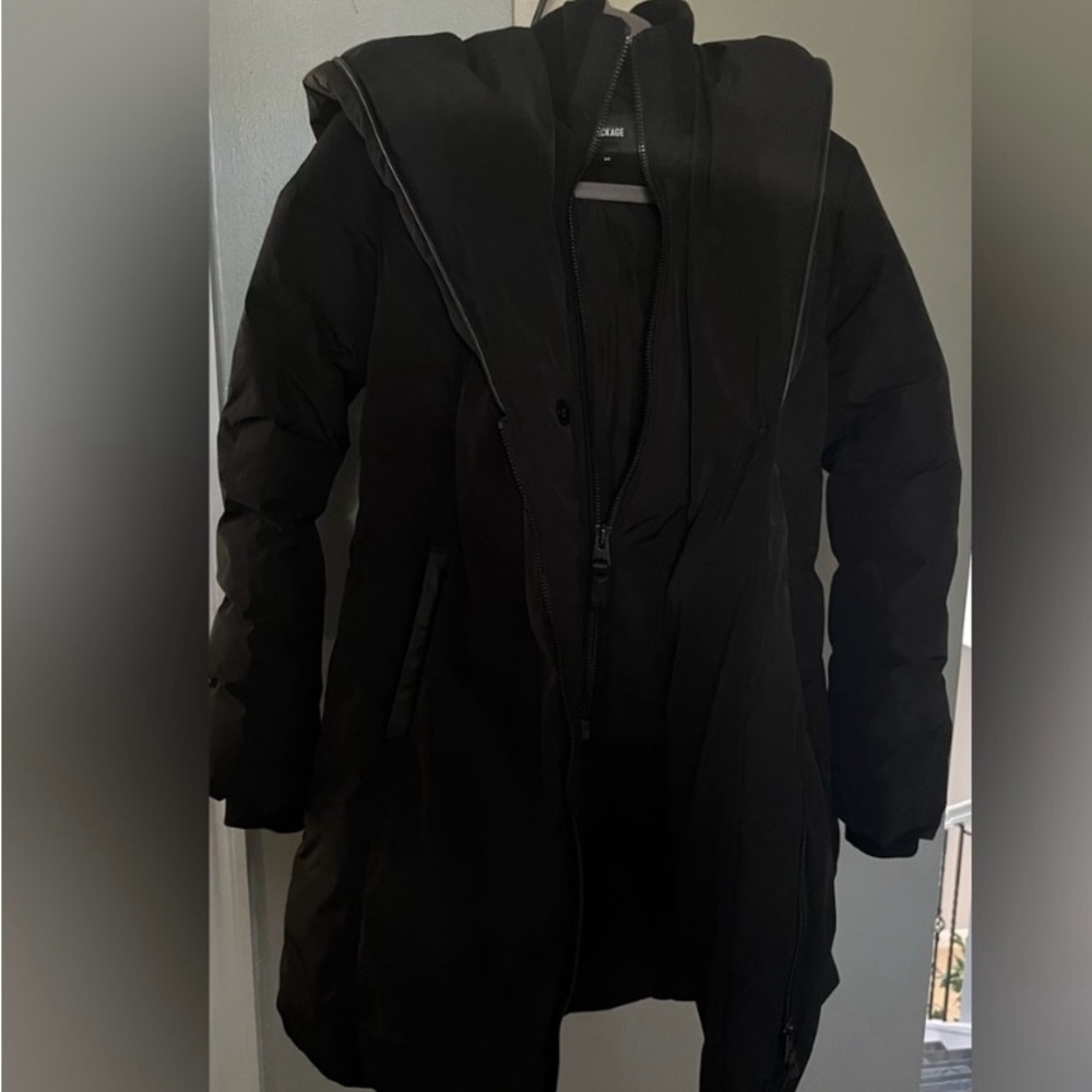Mackage Black Puffer Jacket - Picture 3 of 8